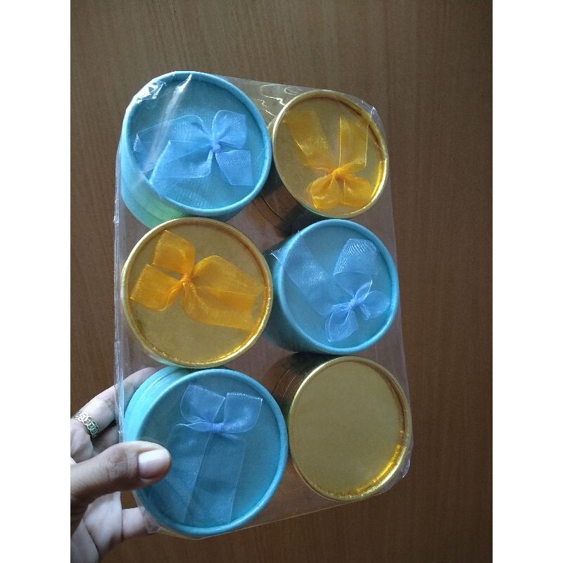 Hộp để vòng tay có nơ combo 12cai