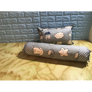 Set gối ôm và gối nằm cho bé.