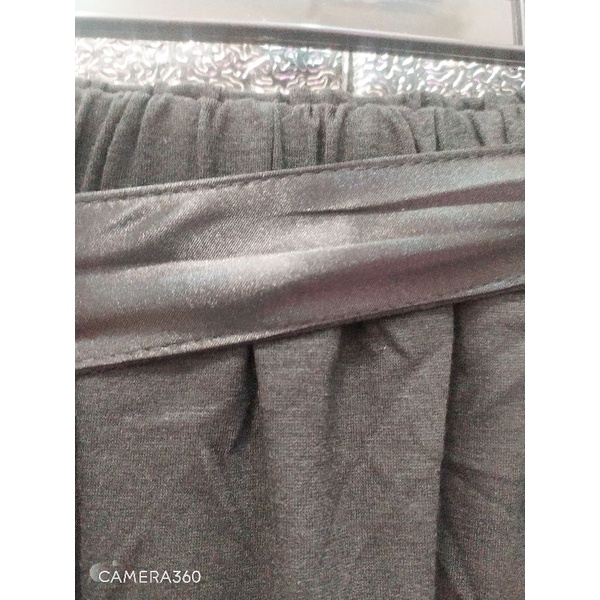 chân váy quả bí