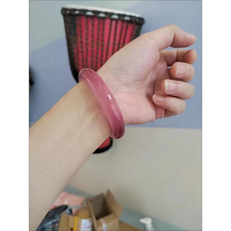 Trang sức đeo tay nữ màu hồng xinh xắn