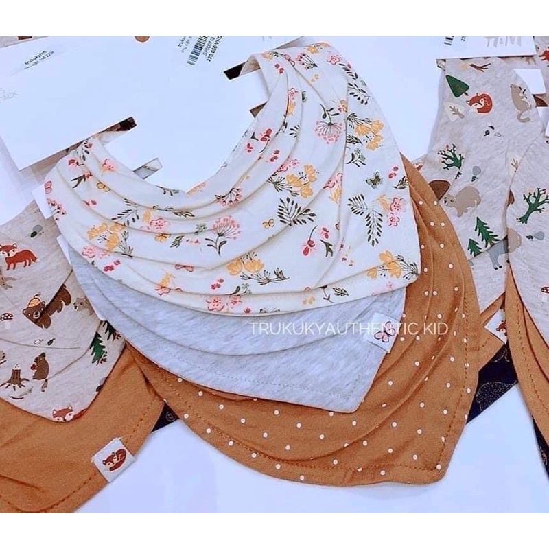 yếm cổ hoa vàng hm