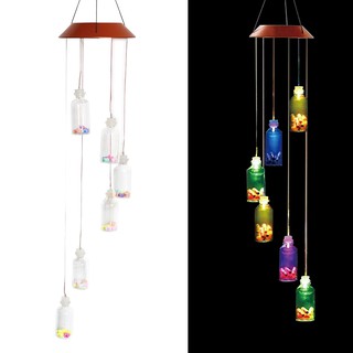 Chuông gió gắn các lọ thủy tinh có đèn led chạy bằng năng lượng mặt trời sáng tạo dễ thương