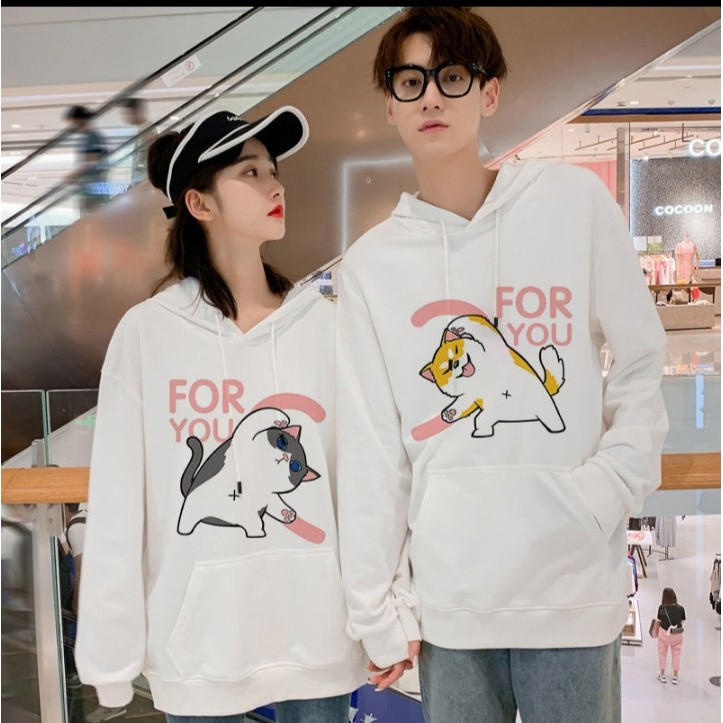 Các mẫu áo hoodie đôi hoạt hình chất nỉ bông dày siêu ấm cho các bạn đi dạo phố, hẹn hò, đi du lịch.