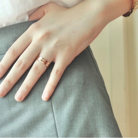 Nhẫn Daniel Wellington Elan Ring  V3- Nhẫn DW hợp kim titan-Nhẫn chống gỉ ,phai màu-Khắc tên theo yêu cầu