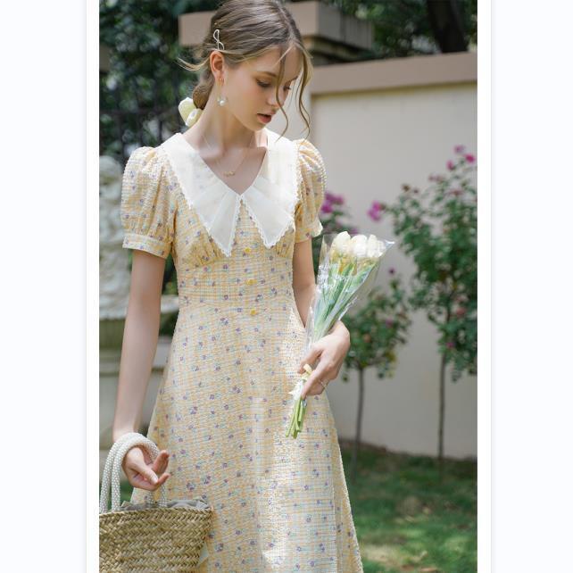 Đầm Cổ Búp Bê Họa Tiết Sọc Ca Rô Màu Vàng Nhạt Phong Cách Pháp Thời Trang Mùa Hè Mới 2022