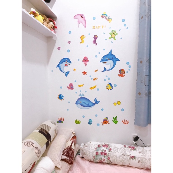 DECAL DÁN TƯỜNG CÁ BIỂN SẮC MÀU