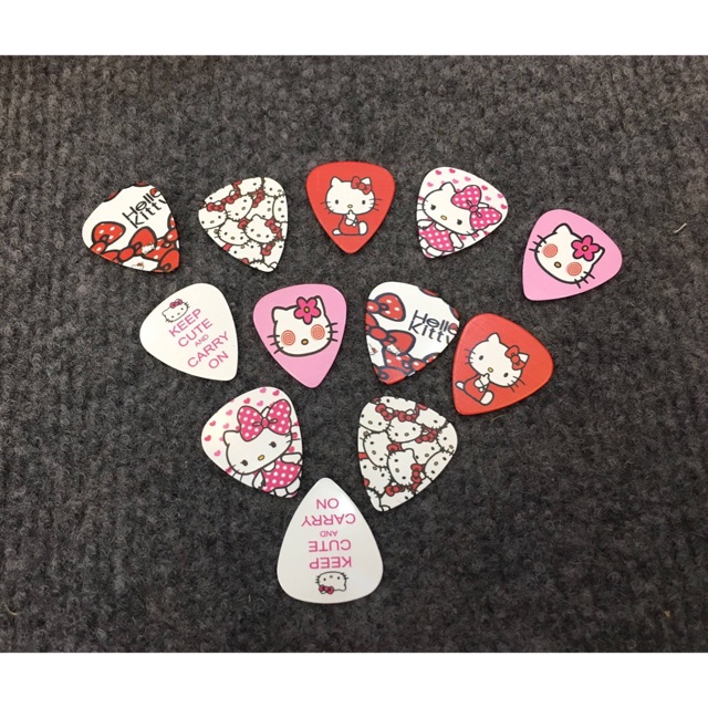 Set pick guitar 12 cái xinh xắn