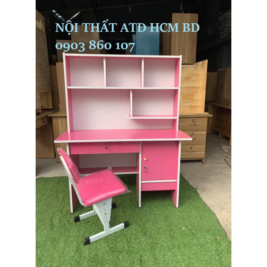 Bàn học sinh trẻ em gỗ ép có kệ sách loại 1 màu hồng xanh dương tặng hình dán cho bé đẹp ATD 01