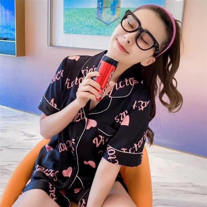 Bộ ngủ lụa Pizama đùi hoạ tiết chữ hàng cao cấp