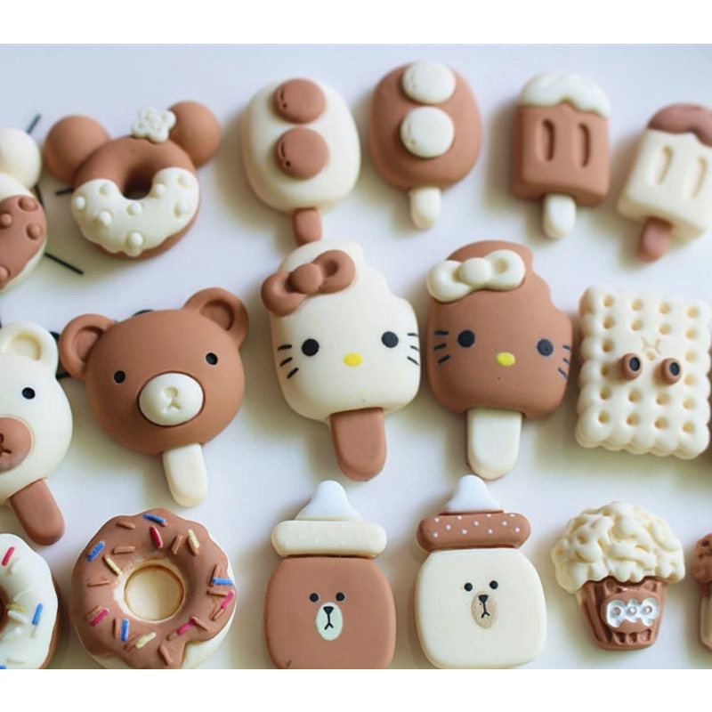 {Brown&amp;Beige - 5 cái} STICKER PHỤ KIỆN DIY 3D DÁN ỐP ĐIỆN THỌAI BÌNH NƯỚC KẸP TÓC