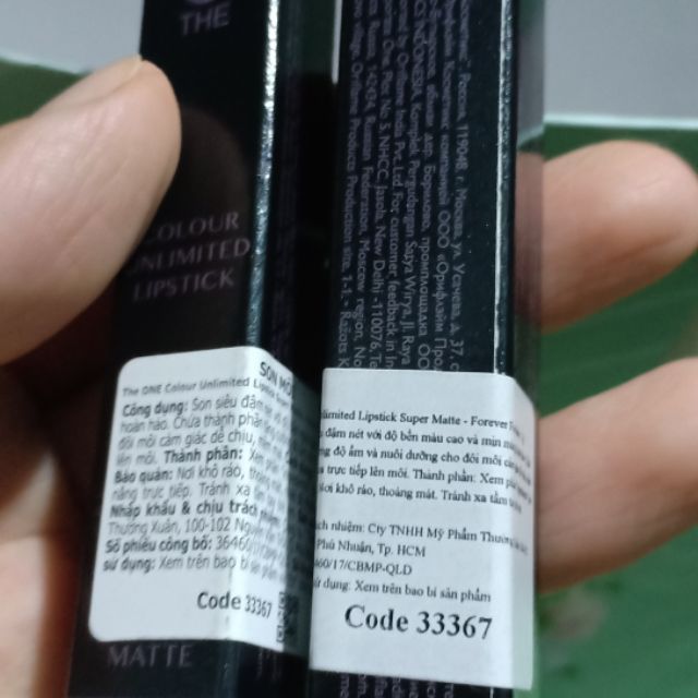 kem đánh răng, mặt nạ cho khách xem hàng