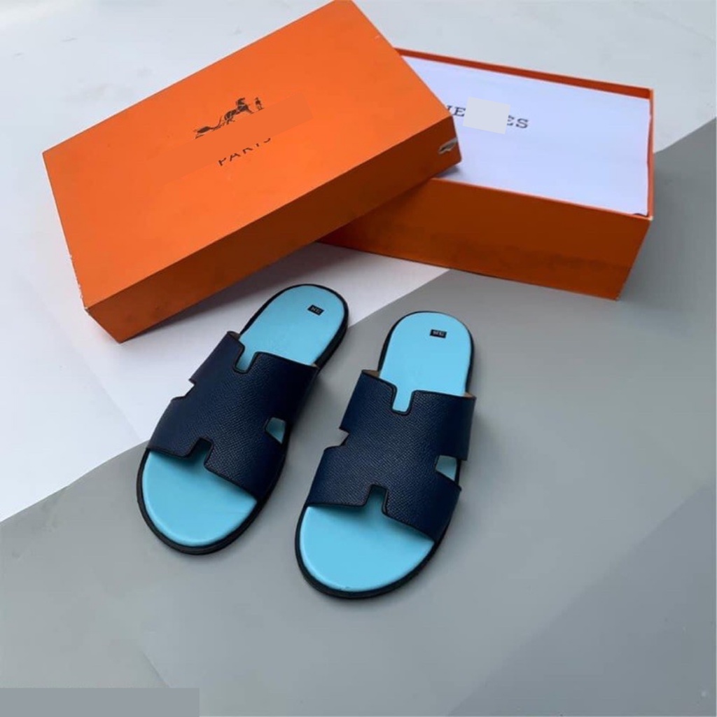 Dép HM Nam Phiên Bản Màu Xanh Quai Da Kiểu Dáng Thời Trang Đi Thoáng Chân