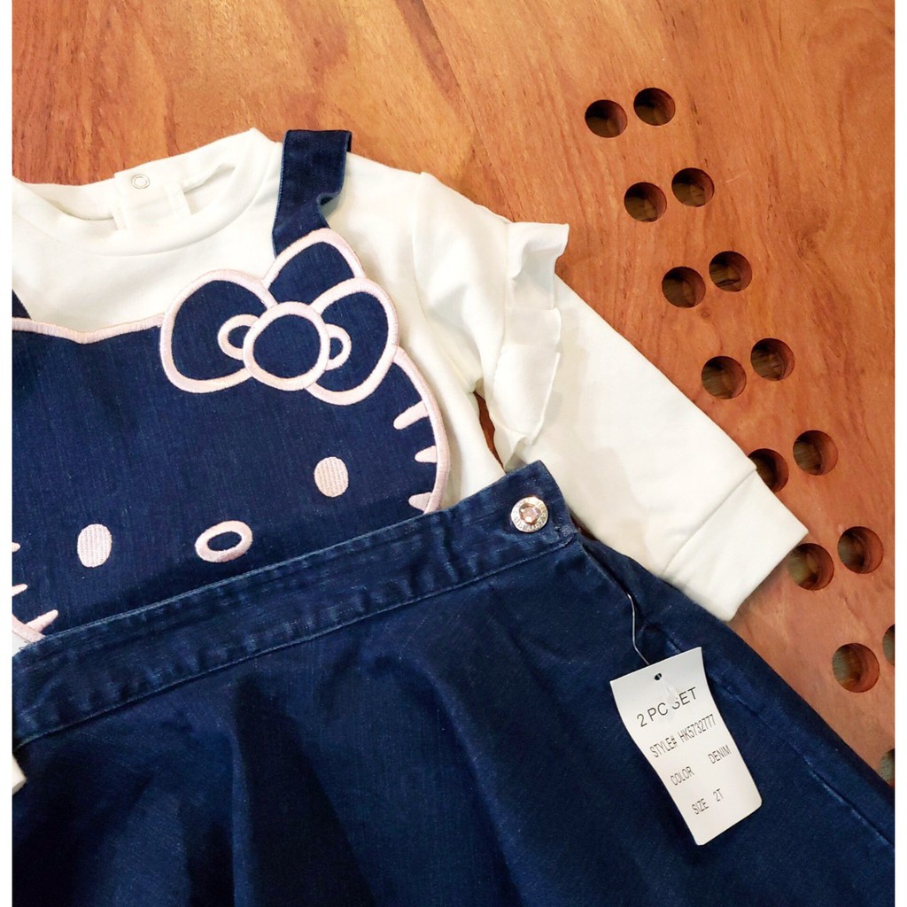 Yếm bò Hello Kitty dáng xòe đáng yêu