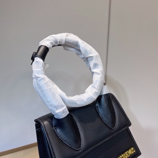 TÚI JACQUEMUS SIZE 18CM MÀU ĐEN( order)