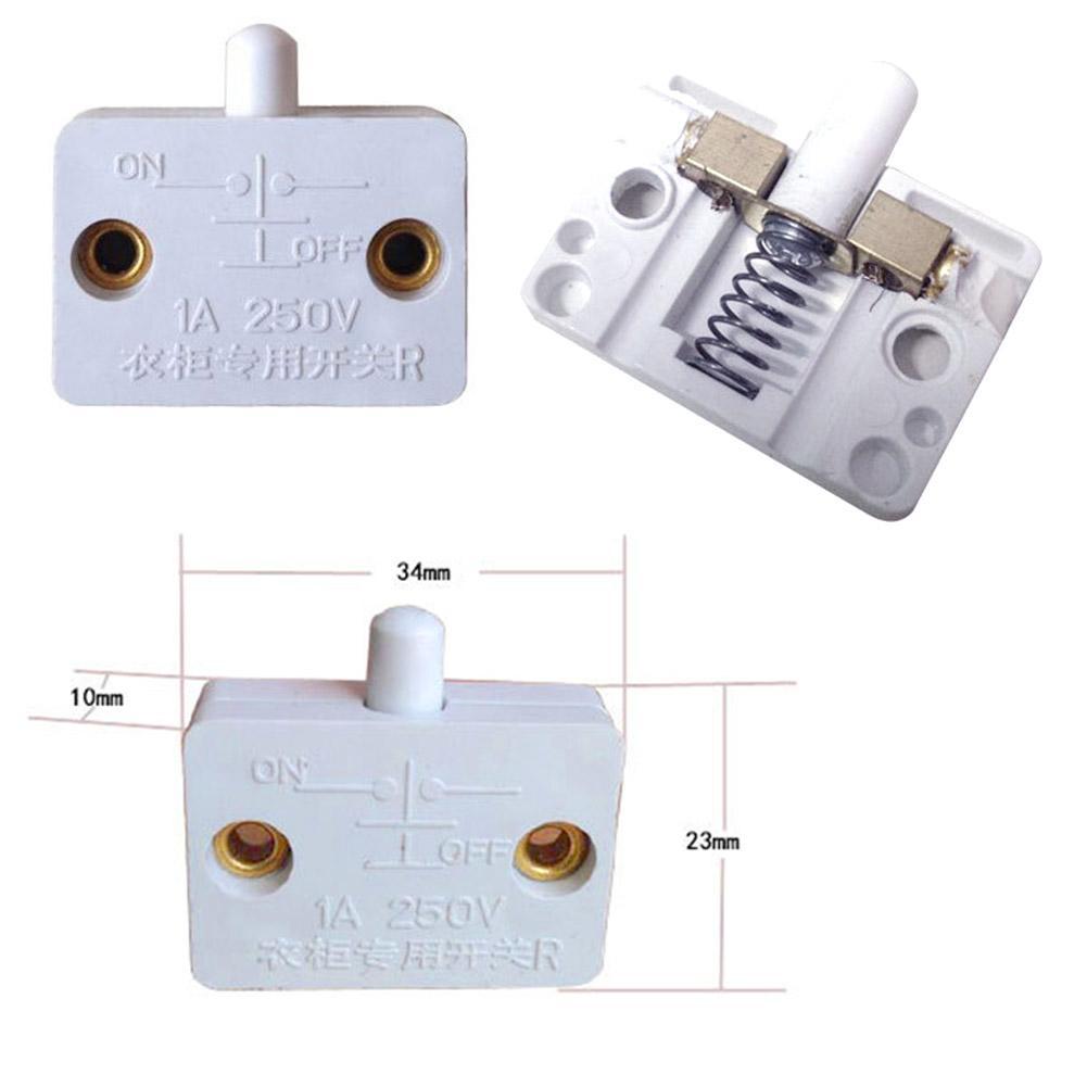 1 công tắc chuyển đổi dùng cho cửa tủ quần áo thông minh