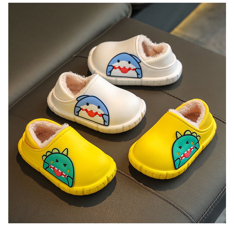 （Không thấm nước và chống trơn trượt）Giày Cotton Chống Nước Giữ Ấm Mùa Đông Cho Trẻ Em 1-3 - 2 Tuổi，Túi đựng giày bông cho bé mùa đông với bé trai và bé gái không thấm nước EVA cộng với nhung ấm áp cho trẻ em 1-3 tuổi 2 dép bông trẻ em