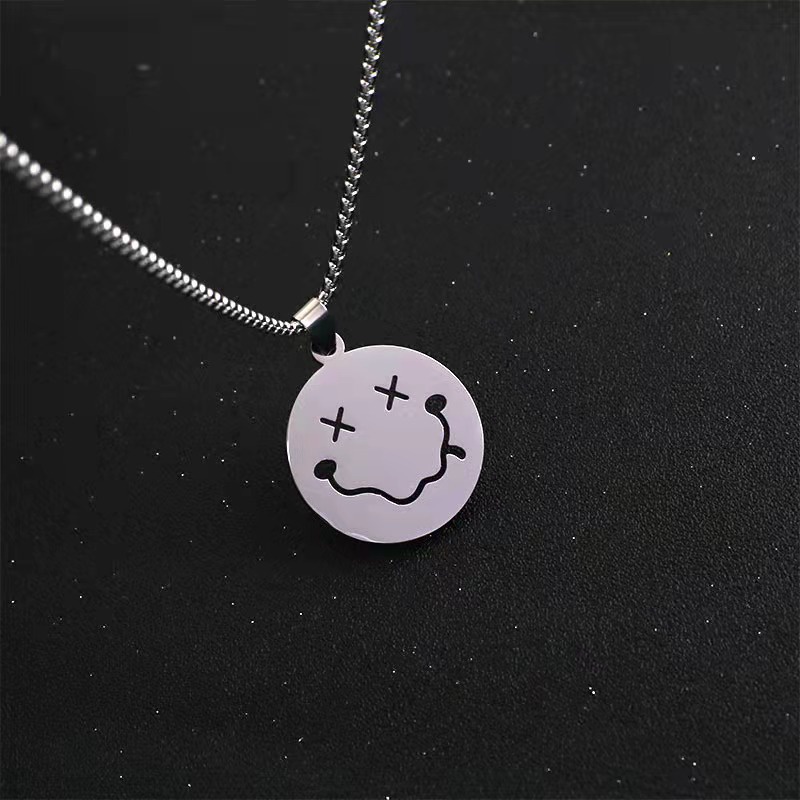 Vòng cổ Thép Titan Mặt Hình Tia Chớp Đơn Giản Cá Tính Phong Cách hip hop Cho Nam Và Nữ