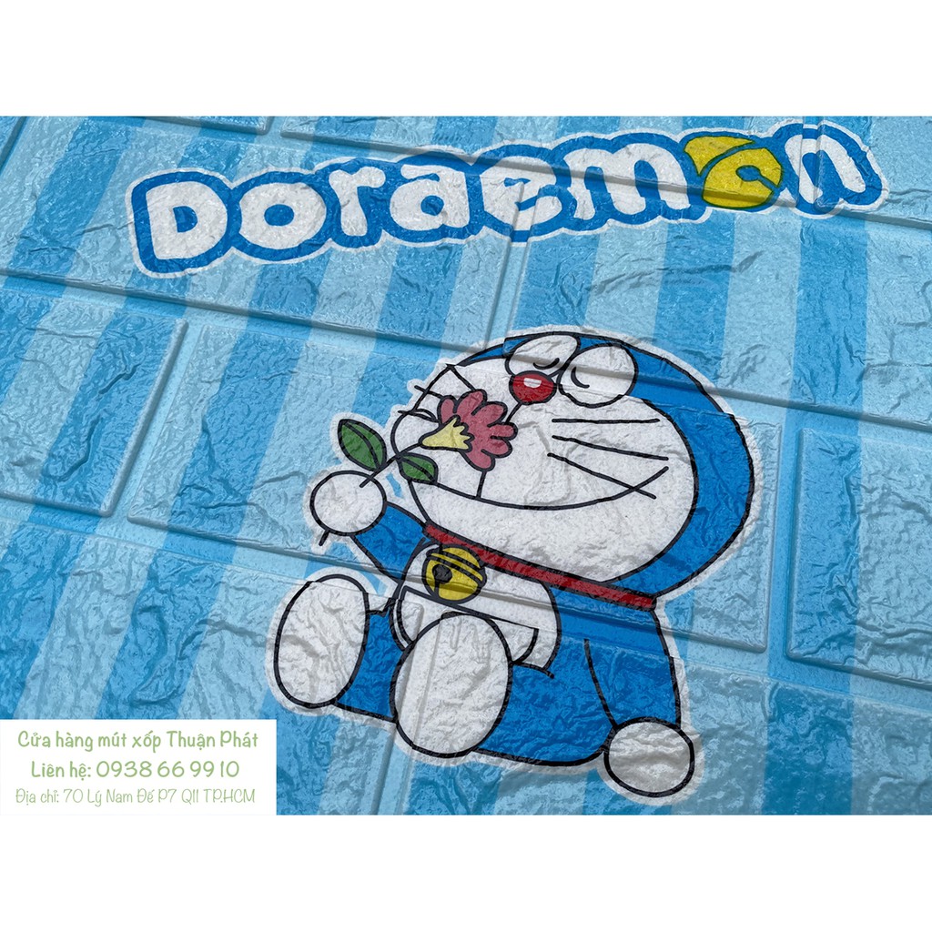 Xốp dán tường 3D trang trí hình Doraemon và Hello Kitty (giả gạch)