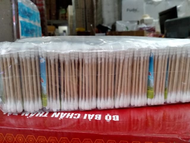 Bông tăm người lớn gói 100 cây lõi gỗ