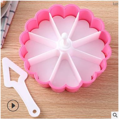 Khuôn đa năng 8 ngăn ép xôi, làm rau câu