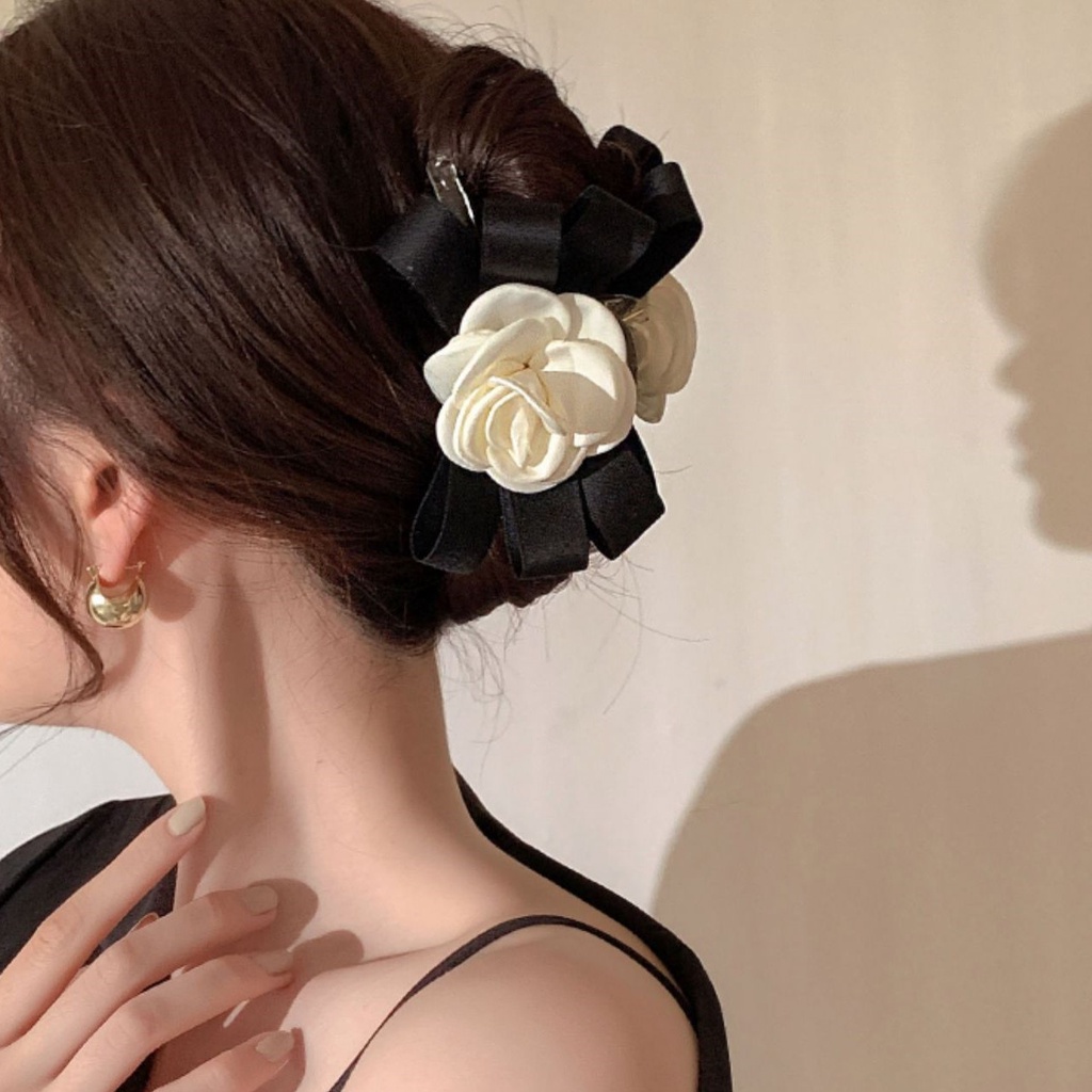 Kẹp Tóc Hoa Hồng Trắng Sang Chảnh Tiểu Thư | Cài Tóc Yong by Yong