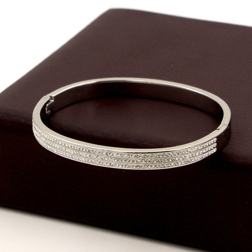 Vòng Tay 3 Hàng Xoàn Titan Ko Đen TT 3526