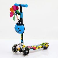 Xe trượt scooter 4 bánh phát sáng, trọng tải 80kg (sẵn hàng)