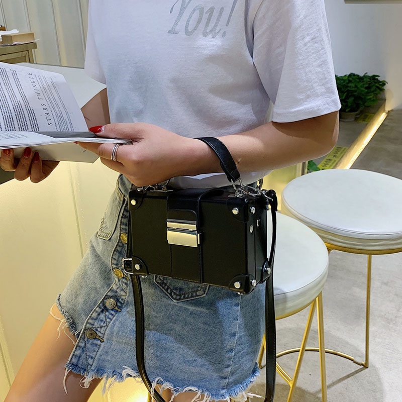 Túi đeo vai IELGY dáng vuông cỡ nhỏ thiết kế đơn giản thời trang cho nữ