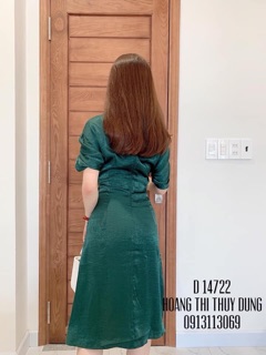 Váy nhún eo Hồ Ngọc Hà