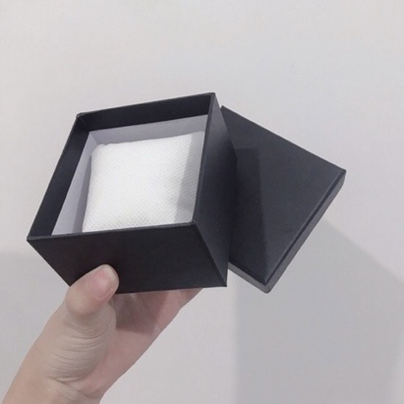 Hộp đựng trang sức bằng carton cứng