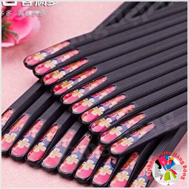 Set 5 đôi đũa nhựa tăm hoa anh đào kiểu Nhật