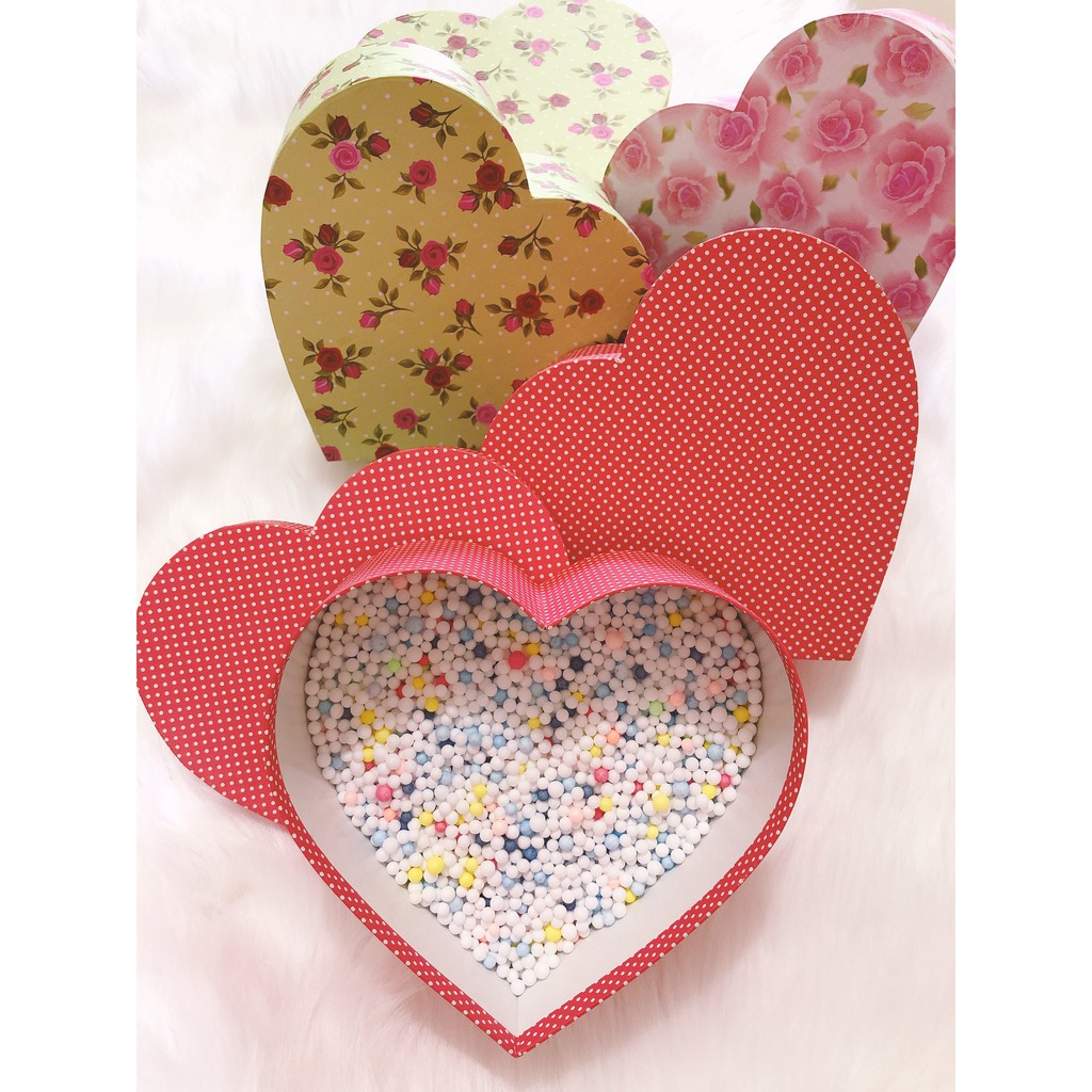 SET HỘP QUÀ HÌNH TRÁI TIM SIZE VỪA KÈM HẠT XỐP NHIỀU MÀU