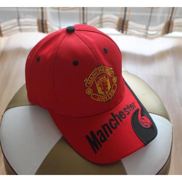 Mũ lưỡi trai M.U đỏ