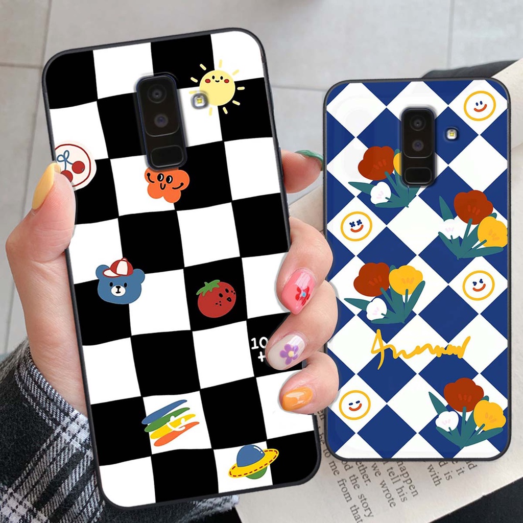 Ốp Samsung J8 họa tiết hoa, gấu thời trang, ốp dẻo bền đẹp