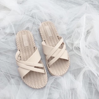 Dép Sandal đi biển quai chéo