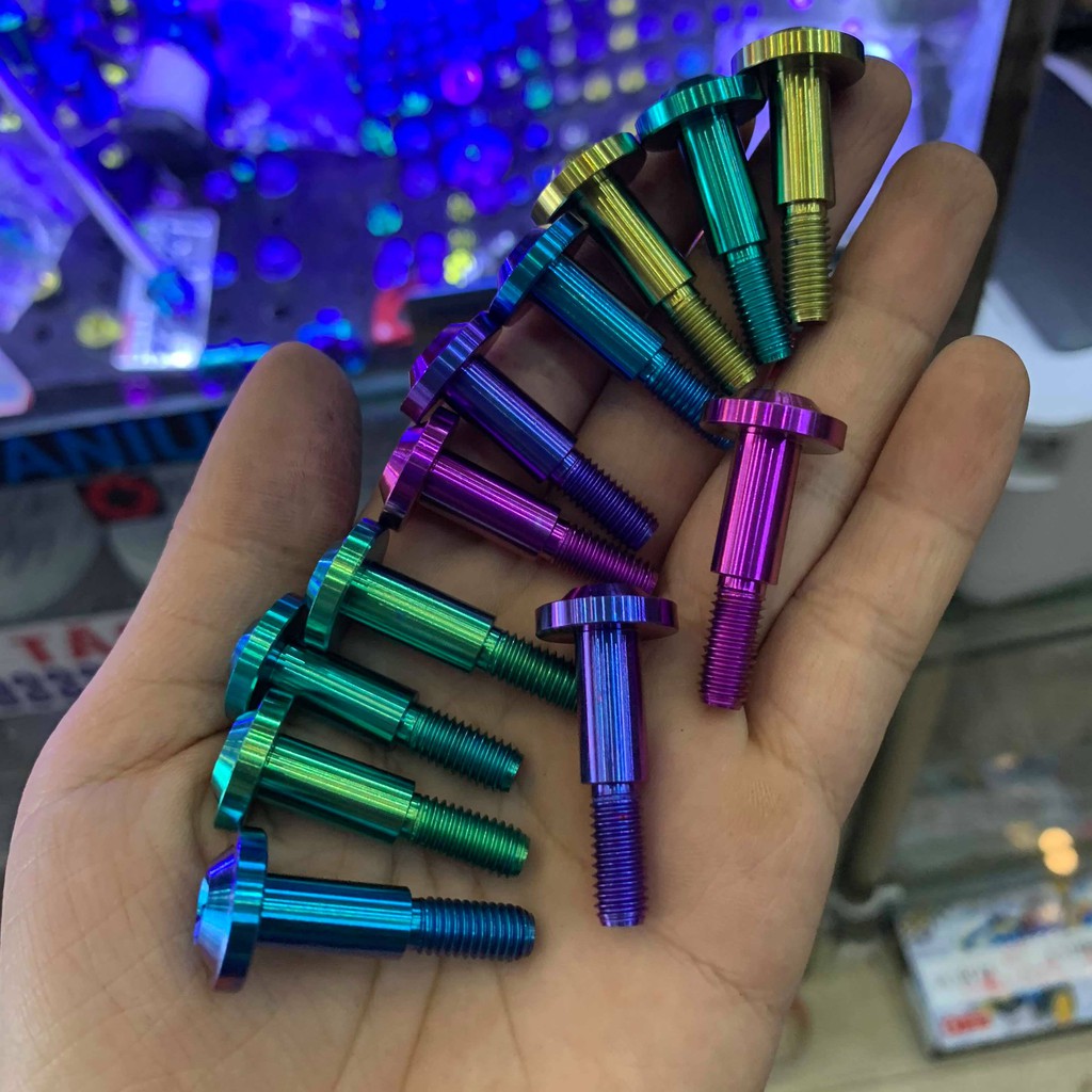 Ốc titanium GR5 6 ly 32 tay thắng xe số