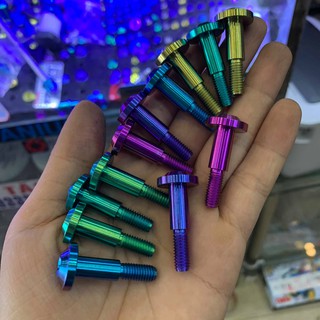 Ốc titanium GR5 6 ly 32 tay thắng xe số