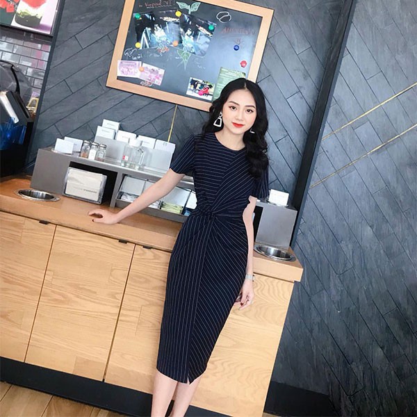 Váy đầm công sở xoắn eo che bụng - Váy body kẻ chuẩn form tôn dáng tôn da K102 Keva thời trang nữ thiết kế Cao Cấp