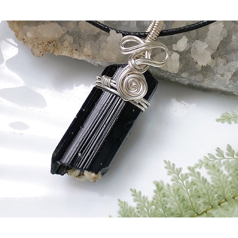 100g Black Tourmaline - Tourmaline đen thô tự nhiên thanh tẩy , bảo vệ