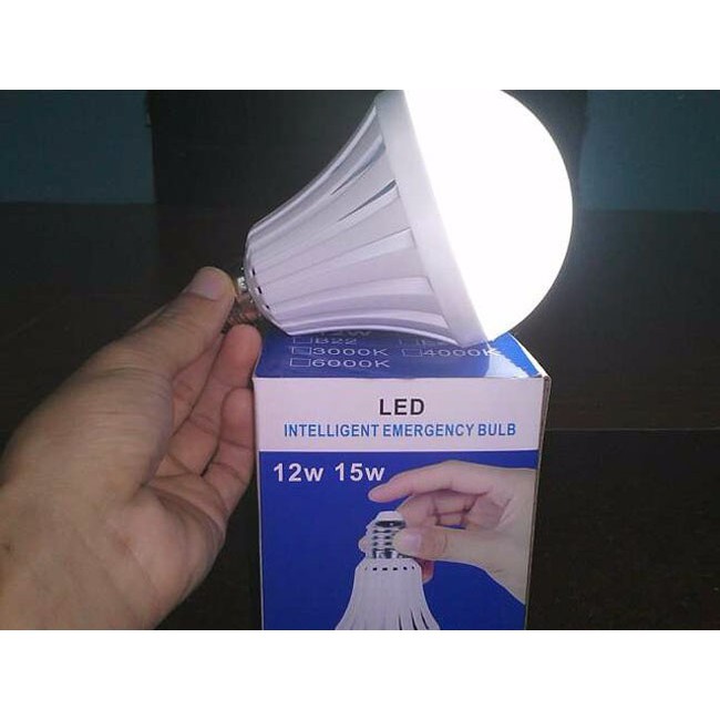 Bóng led tích điện 12W ánh sáng trắng