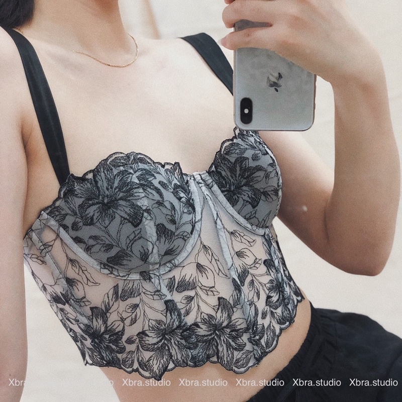 Áo corset ren thêu chân quai lụa hoạ tiết hoa đen