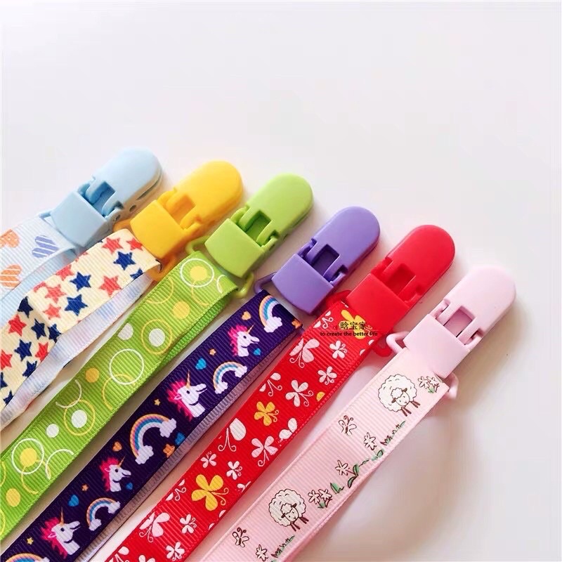 Dây đeo ti giả và nướu ngậm cho bé dài 44cm có thể điều chỉnh được độ dài