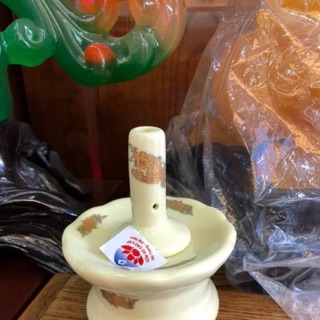 Chân cắm thuốc lá