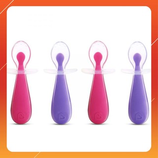 Muỗng silicon Munchkin Tập Cho Bé Tự Cầm Ăn