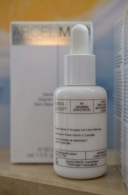 [HÀNG NHẬP KHẨU] Tinh chất Vitamin C giúp làm mờ nám và trắng sáng da Jean D'Arcel Dermal Vitamin C Skin Serum