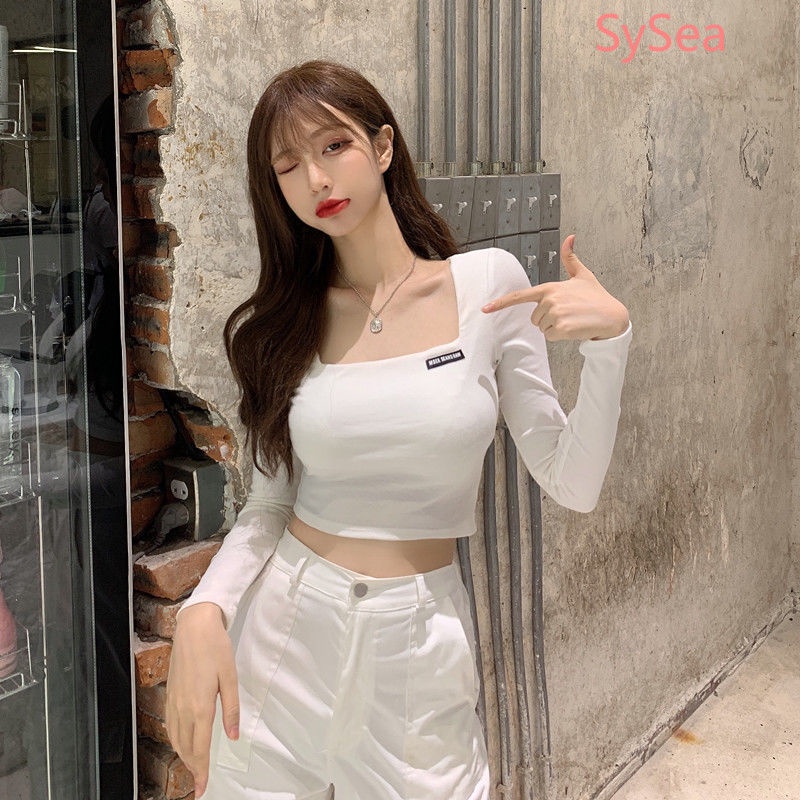 Áo croptop đen tay dài hoạ tiết thêu phong cách ngọt ngào cho nữ