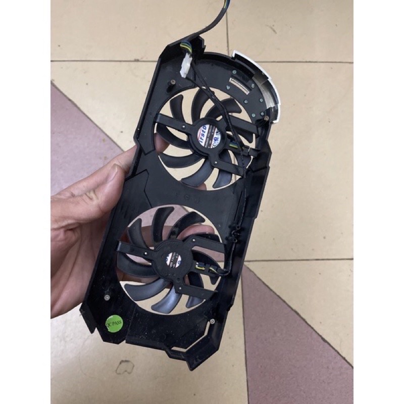 Bộ fan vga saphire hd7950 7970 chạy tốt