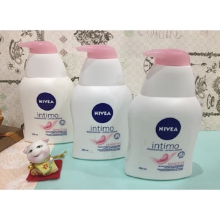 Dung dịch vệ sinh phụ nữ Nivea của Đức 250ml