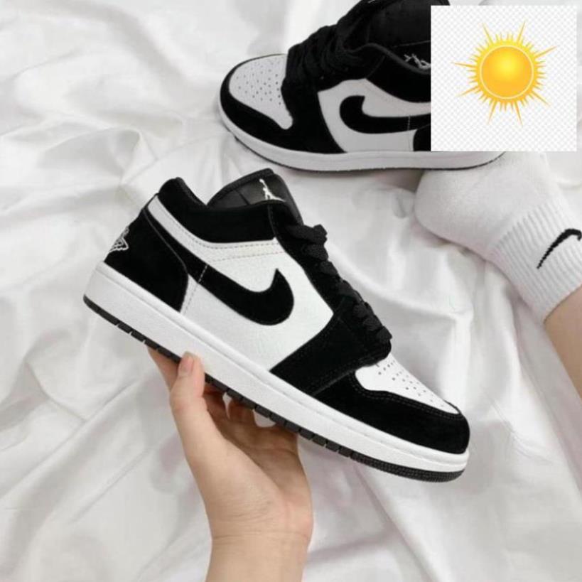 Giày Sneaker Nam Nữ Ulzzang Giá Rẻ,Giày Nike Air Jordan Panda Cổ Thấp Bản Da Nỉ Đi Học Đi Chơi ! . 🏂🏻