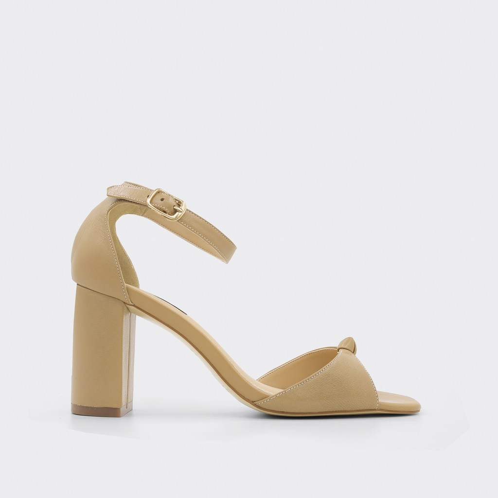 Giày sandals nữ gót vuông Christina-Q XDN223